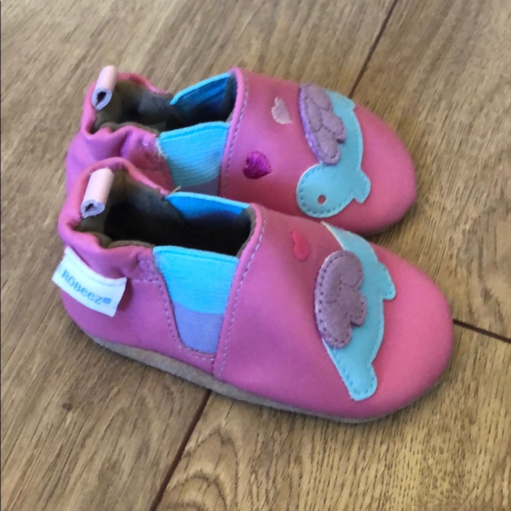 Robeez 0-6 month baby shoes